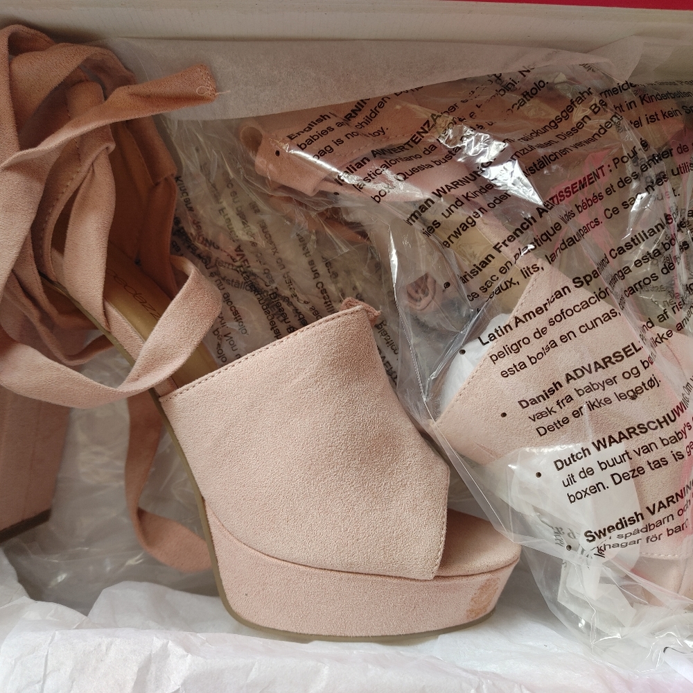 NIB Pamela Heeled Sandal - Picture 11 of 14